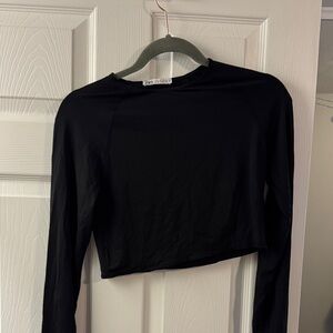 Zara Classic Black Long Sleeve Crop Top